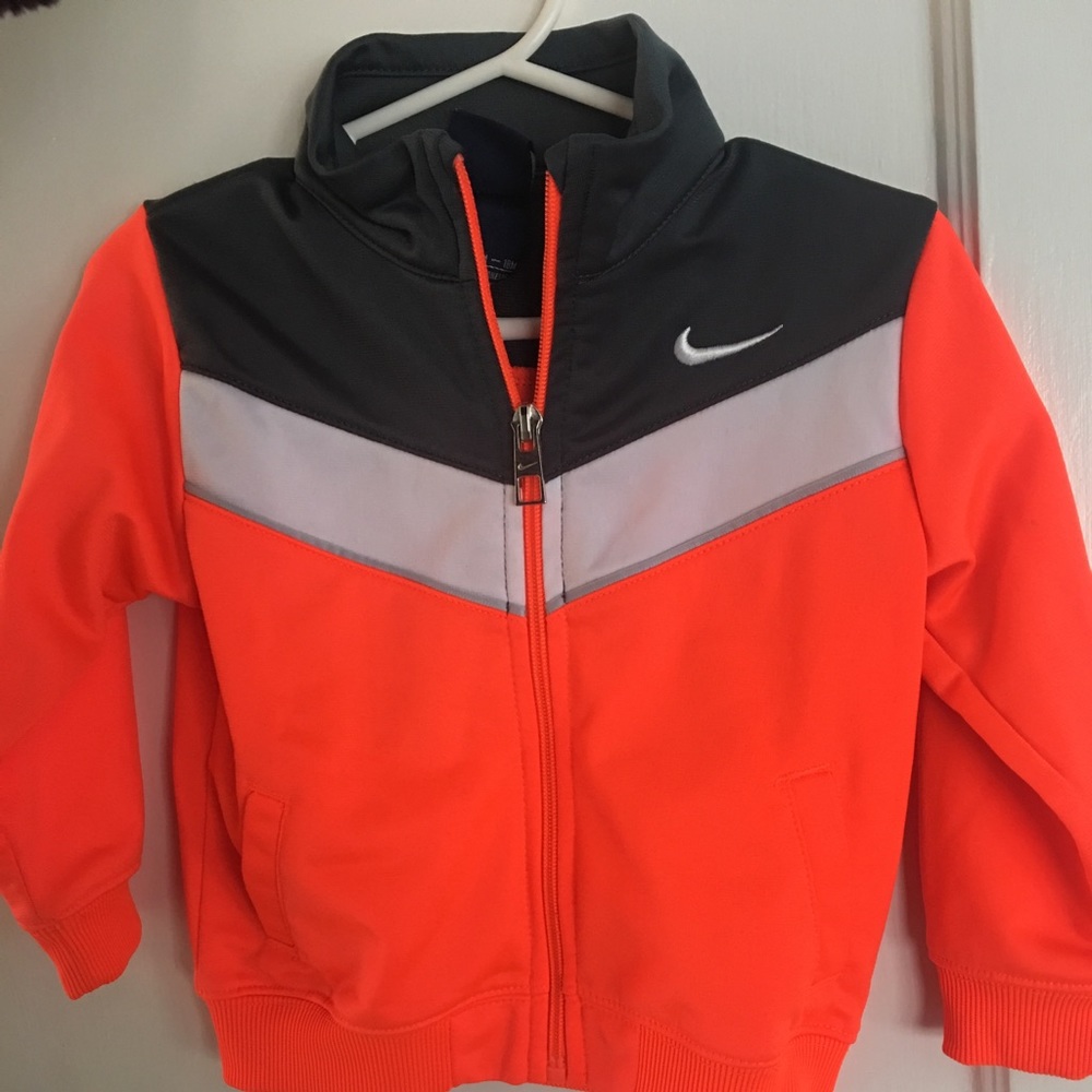 Like new nike zip-up, boys 18-month. Barely worn!